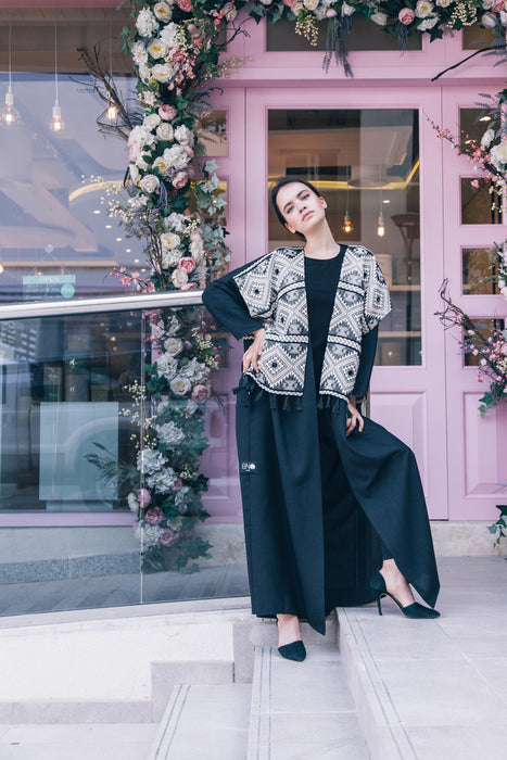 Black & White Patterned Abaya