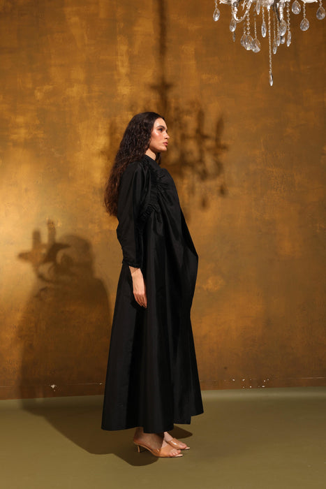 Runway Noir Taffeta Abaya