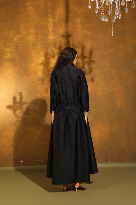 Runway Noir Taffeta Abaya