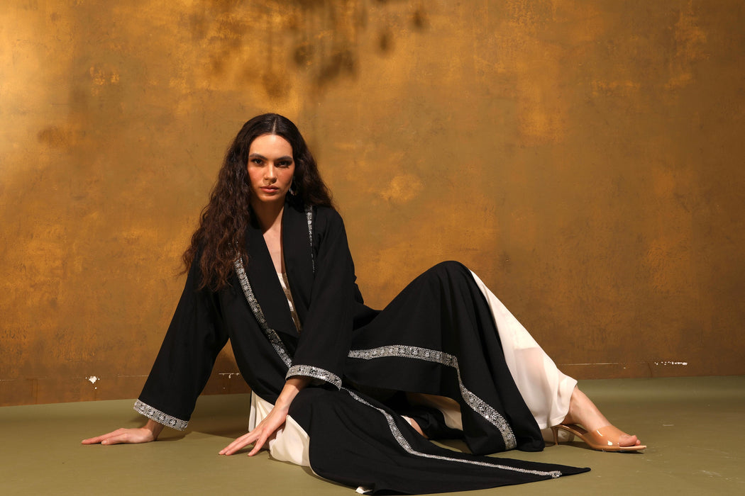 Ivory Breeze Black Crepe Abaya