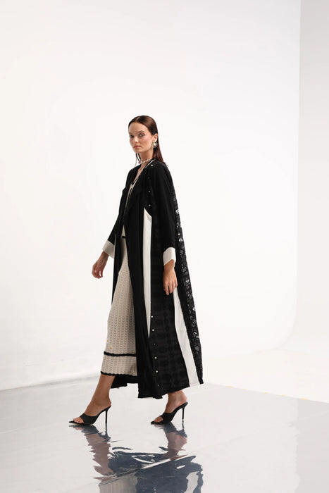 Pearl Noir Abaya
