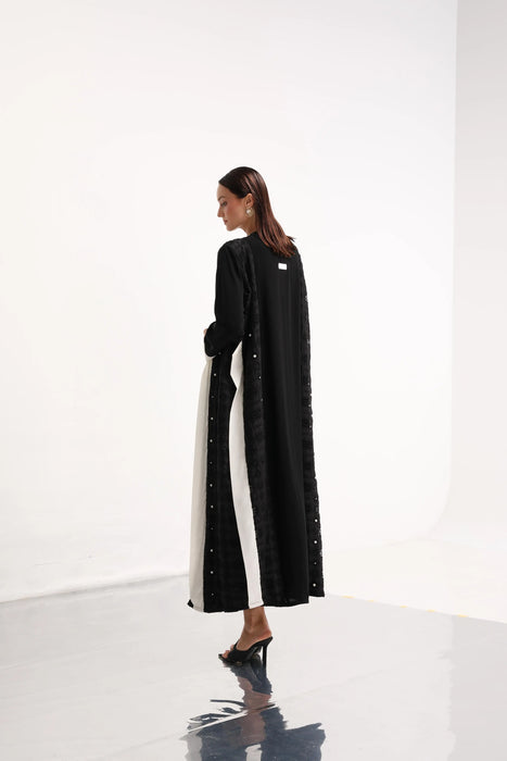 Pearl Noir Abaya