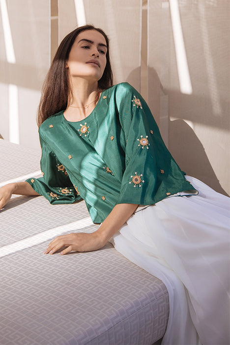 Green and White Set Elna Line Green and White Set ELNA LINE Set abaya.