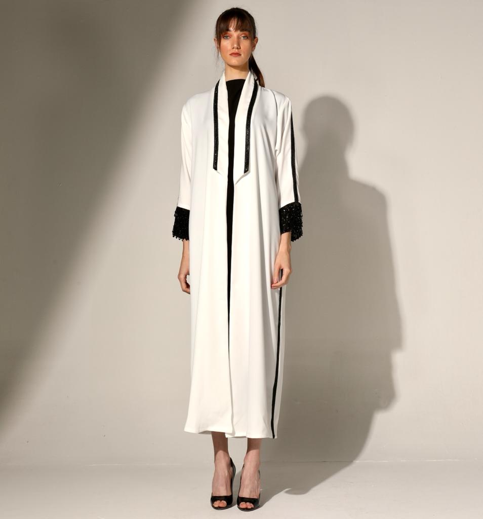 Silhouette Embroidered Balck & White Abaya